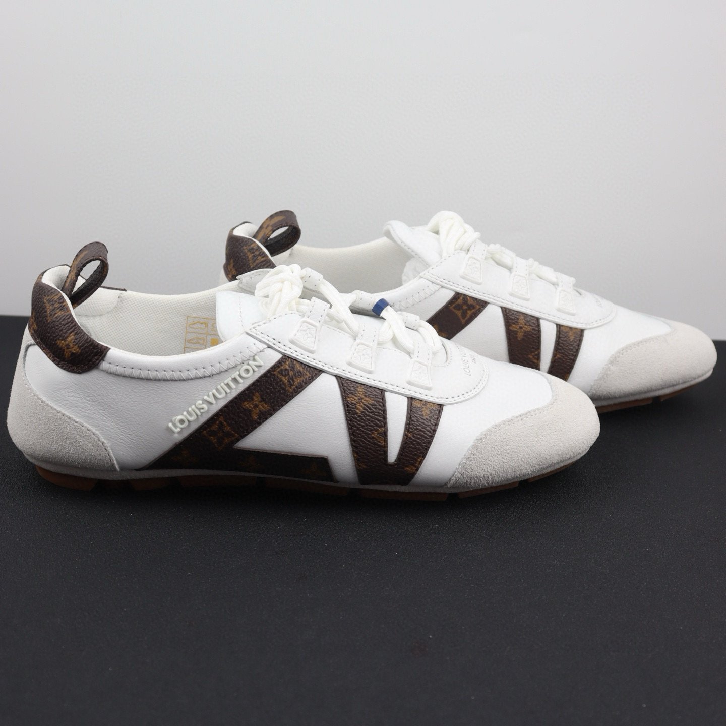 Sneakerina-Inspired Fashion Sneakers – Luxury Designer Style Women’s Shoes, Casual & Sporty Look - 图片 3