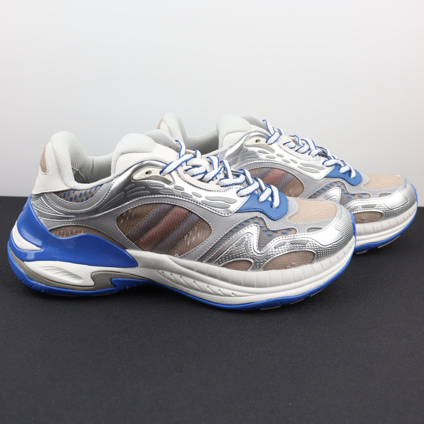 Men's and women's light luxury casual sports shoes, fashionable and versatile, comfortable and breathable casual shoes - 图片 3